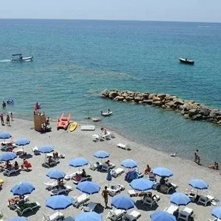 Villaggio Club La Maree 3* פישוטה
